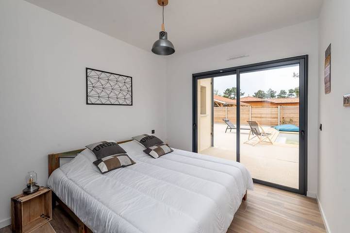 Location de vacances pour 10 personnes, avec jardin et terrasse dans Montalivet-les-Bains - 3