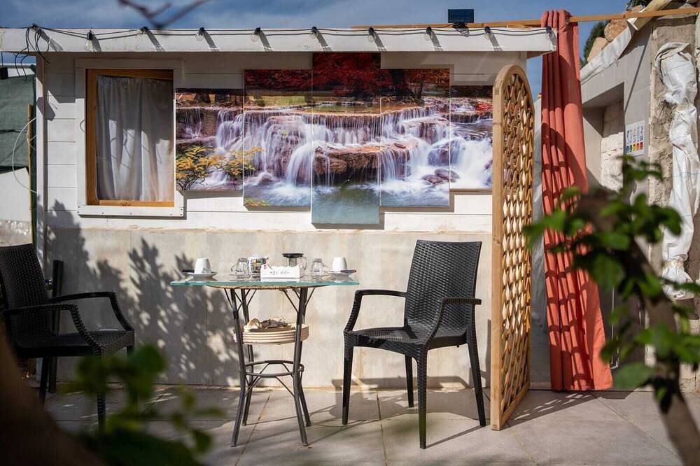 Bubble View in Bisceglie, Via Francigena