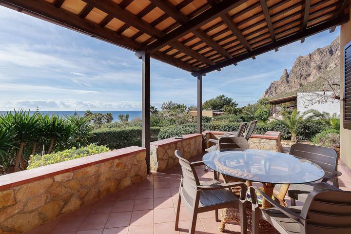 Casa vacanza per 4 persone, con giardino, con animali domestici a Custonaci