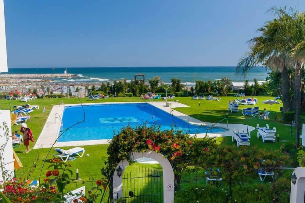 Geheel appartement, Cabopino in Playa Cabopino, Marbella