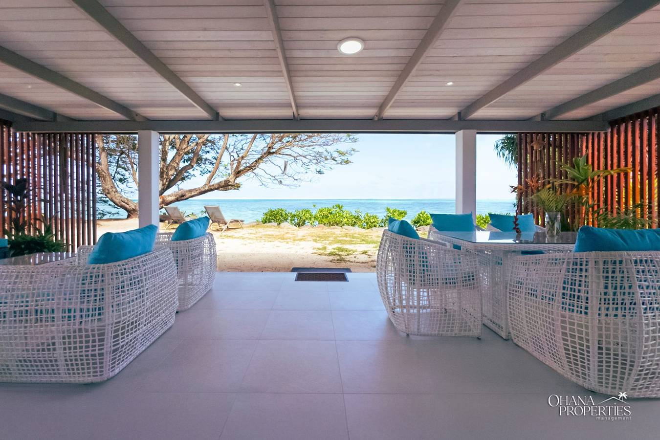 Fare Nalu in Haapiti in Windward Islands