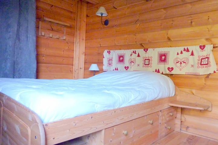 Chalet at the foot of the slopes in Hauteluce, Albertville region