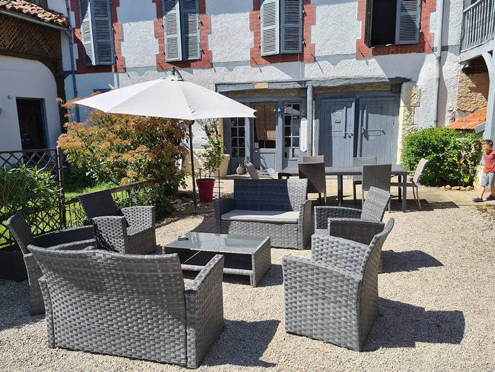 Gîte pour 25 personnes, avec jardin ainsi que piscine et balcon dans le Gers - 4