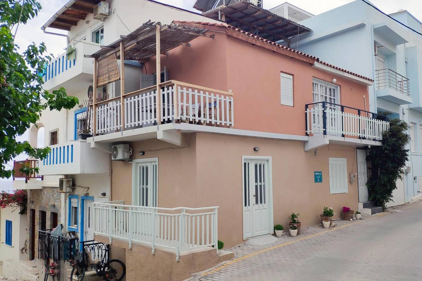 Entire apartment, Apartment 'Kallithea Beach' with Sea View, Wi-Fi and Air Conditioning in Myrtos, South Crete