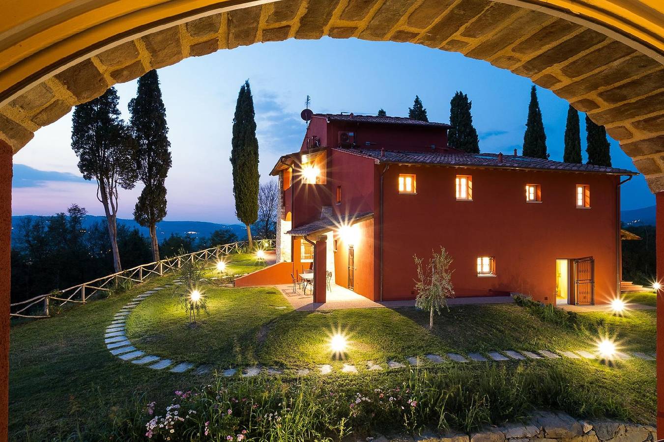 Apartamento vacacional entero, Holiday flat "Torre T4 Rota" with pool in Reggello, Valdarno