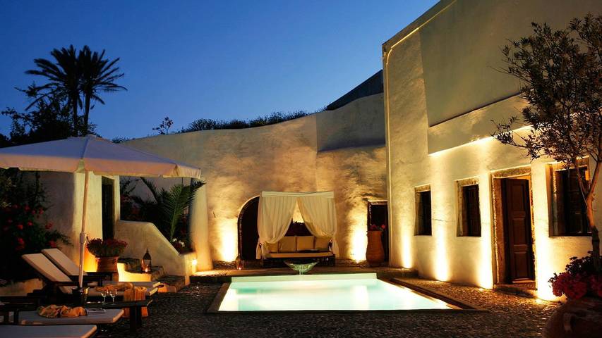 Villa pour 4 personnes, avec piscine et jardin à Santorin