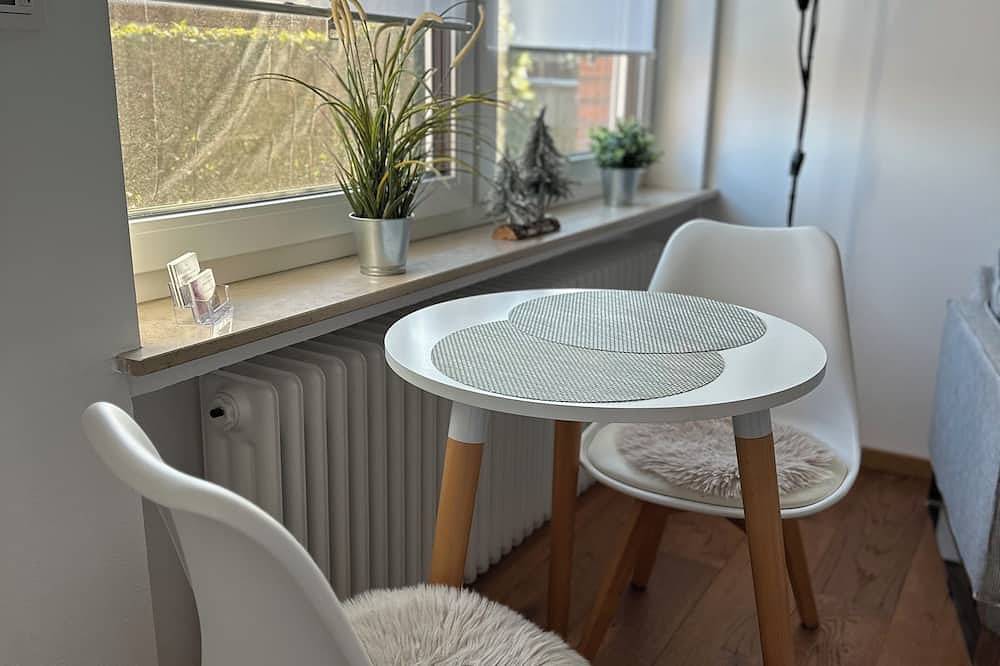 Ganze Wohnung, Apartment mit eigenem Eingang in Wardenburg, Naturpark Wildeshauser Geest