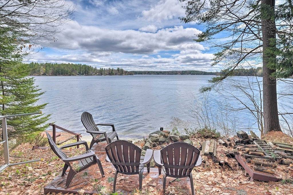 Neu! Lakefront Hartford Cabin mit Kanu- und Bootsrampe in Oxford County