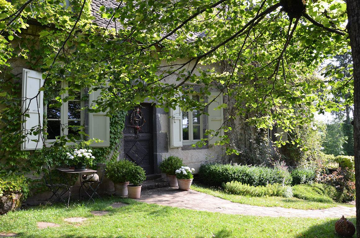 La Fournio, chambres d'hôtes de charme - Marronnier in Chaussenac, Massif central