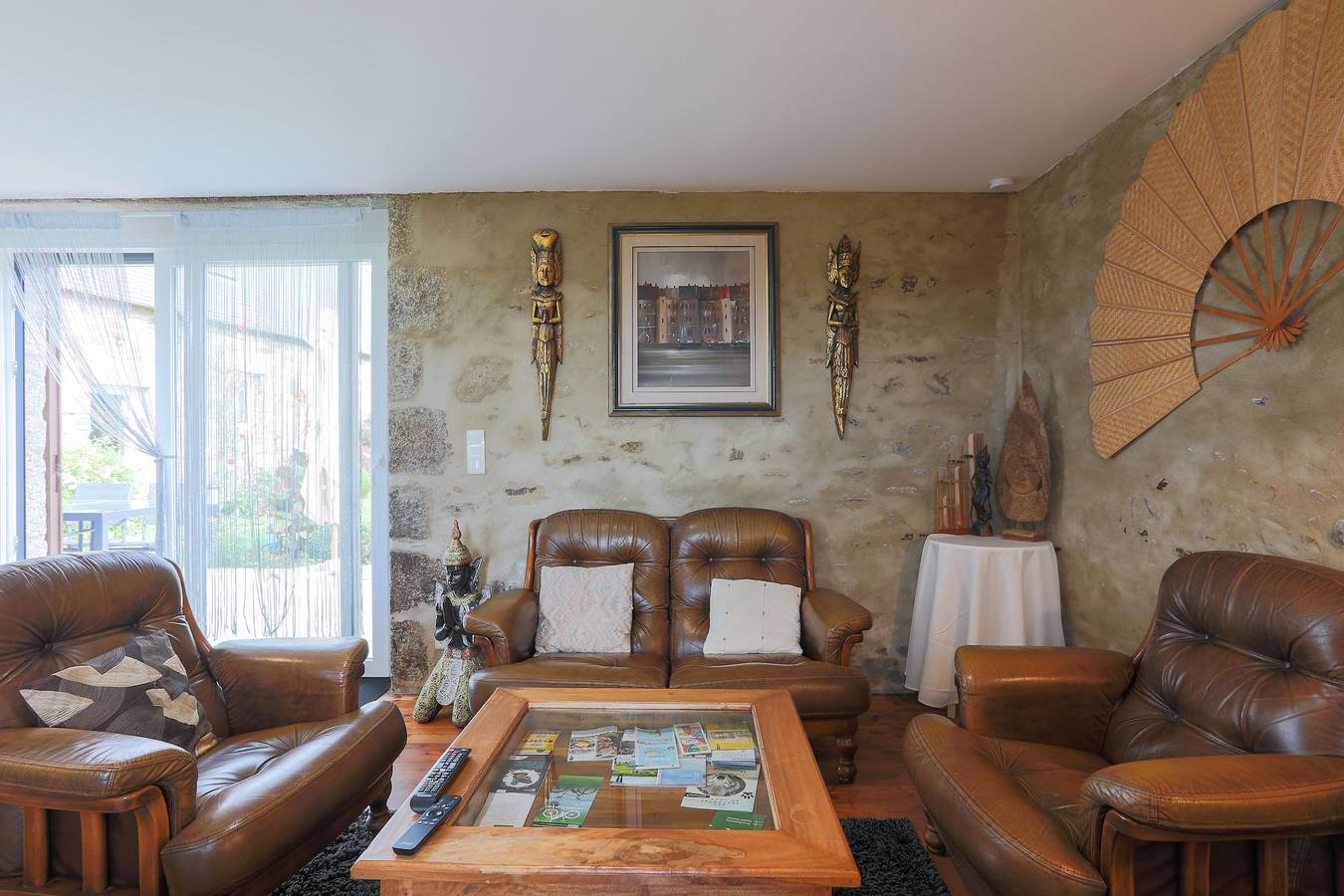 Holiday Home 'Keryanti' with Private Terrace, Shared Garden and Wi-Fi in Plouégat-Moysan, Morlaix region