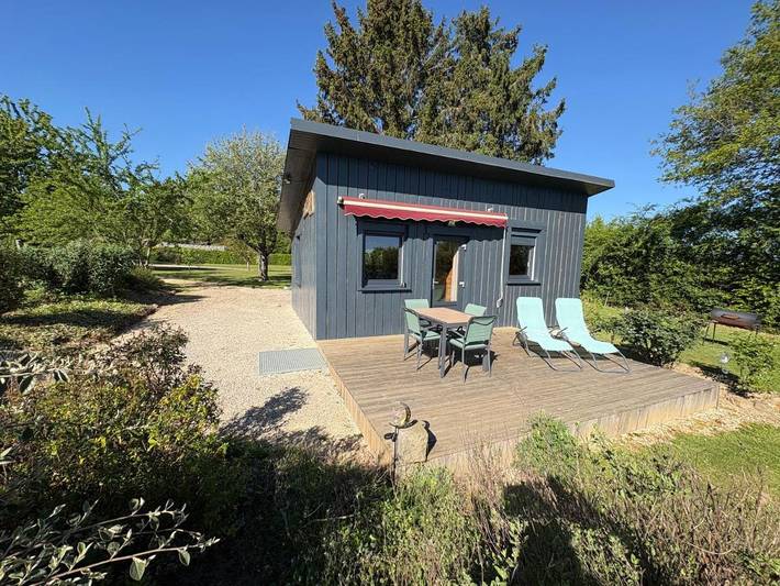 Location de vacances pour 4 personnes, avec Balcon et Terrasse ainsi que Jardin et Vue dans Charny-Orée-de-Puisaye