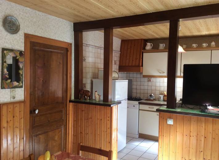 Gîte pour 6 personnes, avec jardin et terrasse, animaux acceptés dans Office de Tourisme La Bourboule - 4