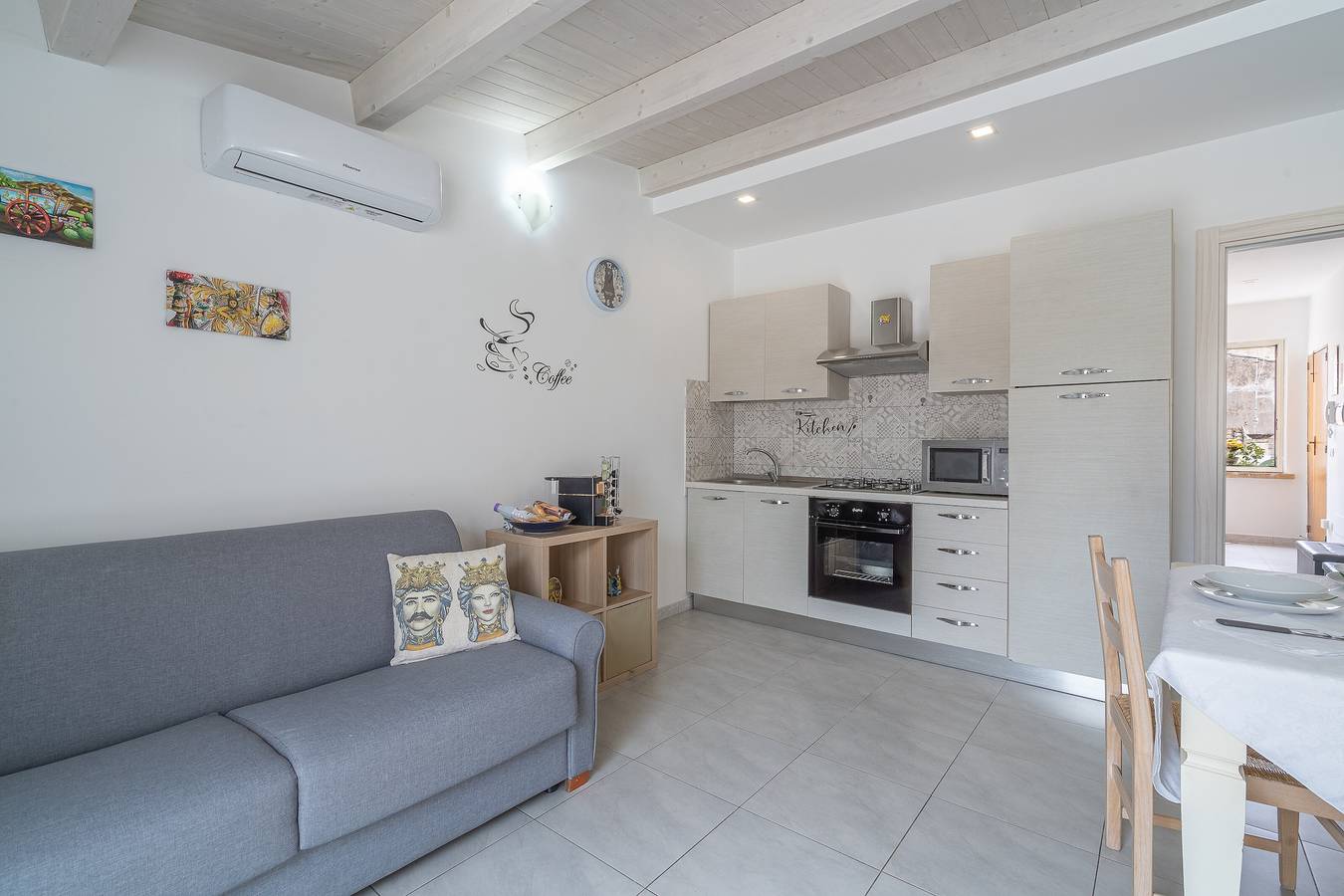 Appartement entier, Appartement 'Sfea Home' avec terrasse privée, Wi-Fi et climatisation in Pachino, Province de Syracuse