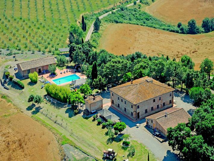 Appartamento intero, Appartamento con piscina e aria condizionata in Peccioli, Pisa e dintorni