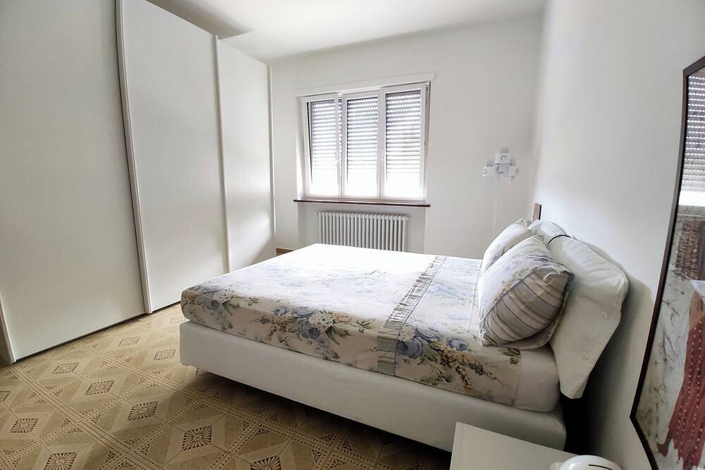 Villa Mit Privatem Swimmingpool, Garten Und Grill, 3 Schlafzimmer Und 2 Badezimmer in Ventimiglia, Ligurische Küste