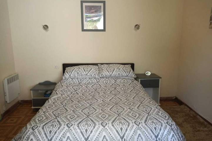 Location de vacances pour 2 personnes, avec balcon et jardin à Brecé - 2