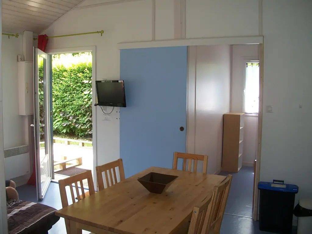 Zecamping 3* animé pataugeoire pet friendly chalet Lv Bbq 40m2 4 pers in La Souterraine, Región de Guéret