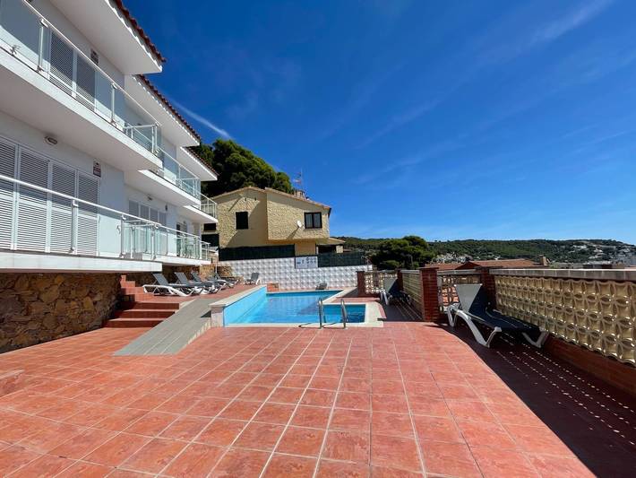 Ferienwohnung für 8 Personen, mit Pool und Balkon an der Costa Brava