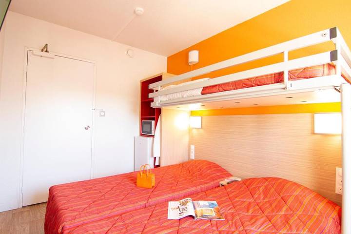 Hôtel pour 3 personnes, animaux acceptés à Buchères - 4