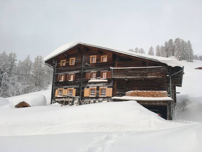 Ferienwohnung für 4 Personen, mit Terrasse und Garten in Safiental