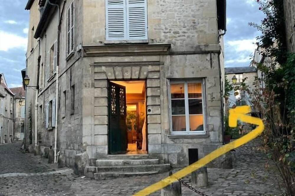Entire apartment, Appartement des 4 Vents La Bruyere in Senlis, Oise