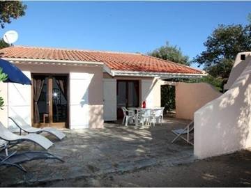 Location de vacances pour 8 personnes dans Golfe De Santa Giulia