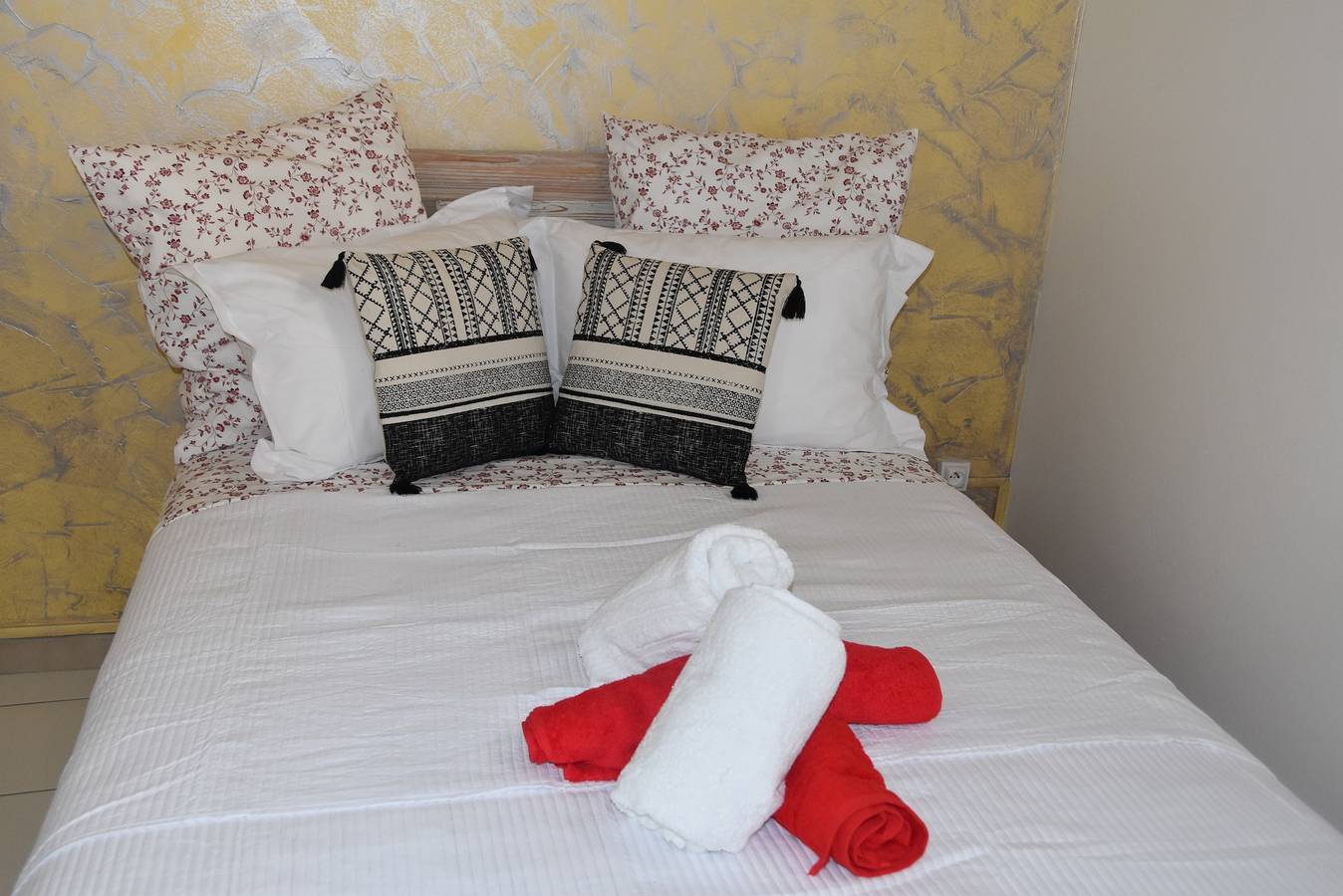Entire studio, Charming Studio, Baie Mahault, 19 m², Balcony in Baie-Mahault, Guadeloupe (Caribbean)