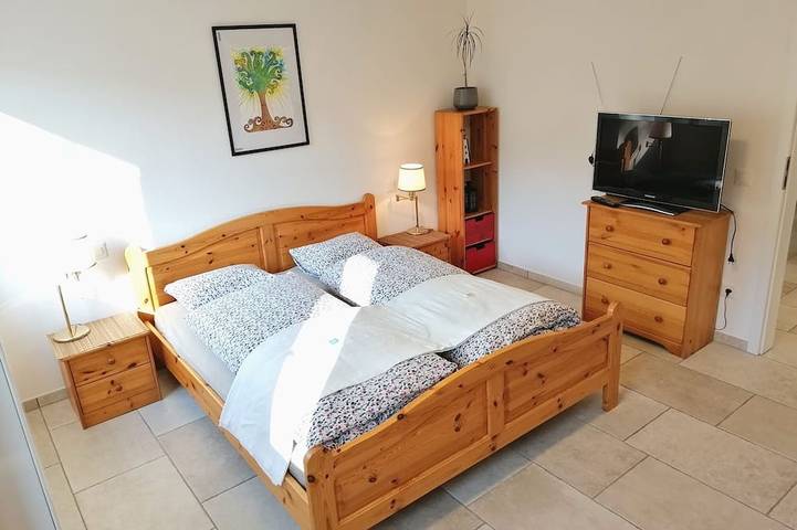 Ganze Wohnung, Modernes Naturhaus<br>Entspannen Sie sich in den Bergen in Castel San Pietro, Ticino