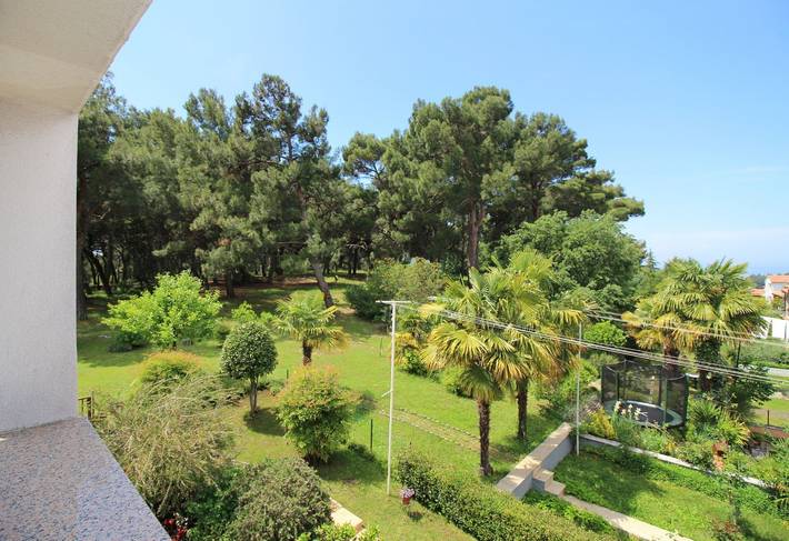 Appartamento per 5 persone, con balcone a Parenzo