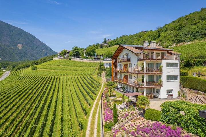 Ferienwohnung für 4 Personen, mit Garten und Ausblick