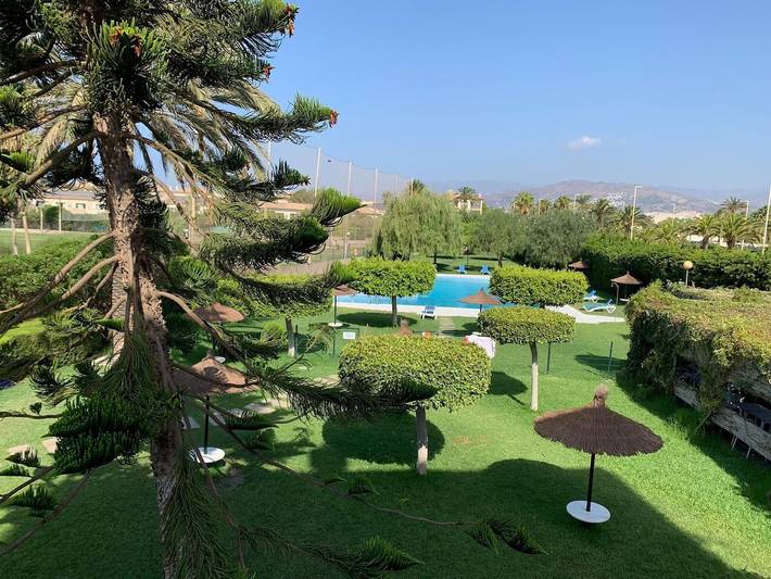 Ganze Wohnung, Ferienwohnung Casa Chirimoyo mit Meerblick, Gemeinschaftspool und Wlan in Playa Granada, Motril
