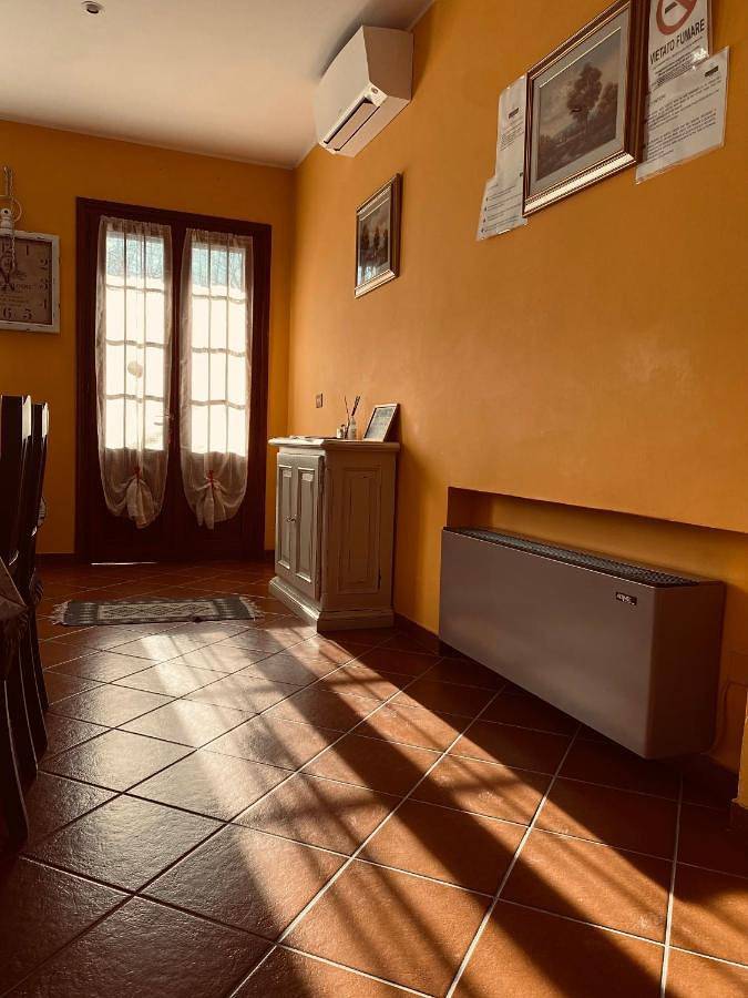 Location de vacances pour 7 personnes, avec vue ainsi que jardin et piscine, animaux acceptés à Cinto Euganeo - 4