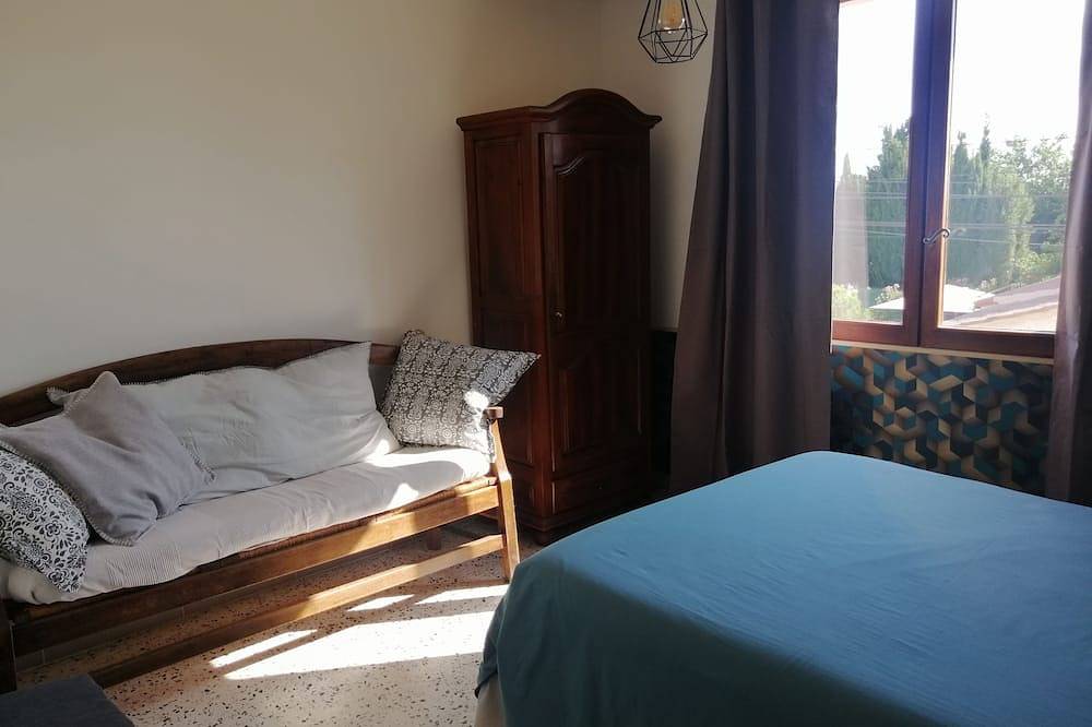 Entire apartment, Location Saisonnière à Deux pas D'avignon in Le Pontet, Vaucluse