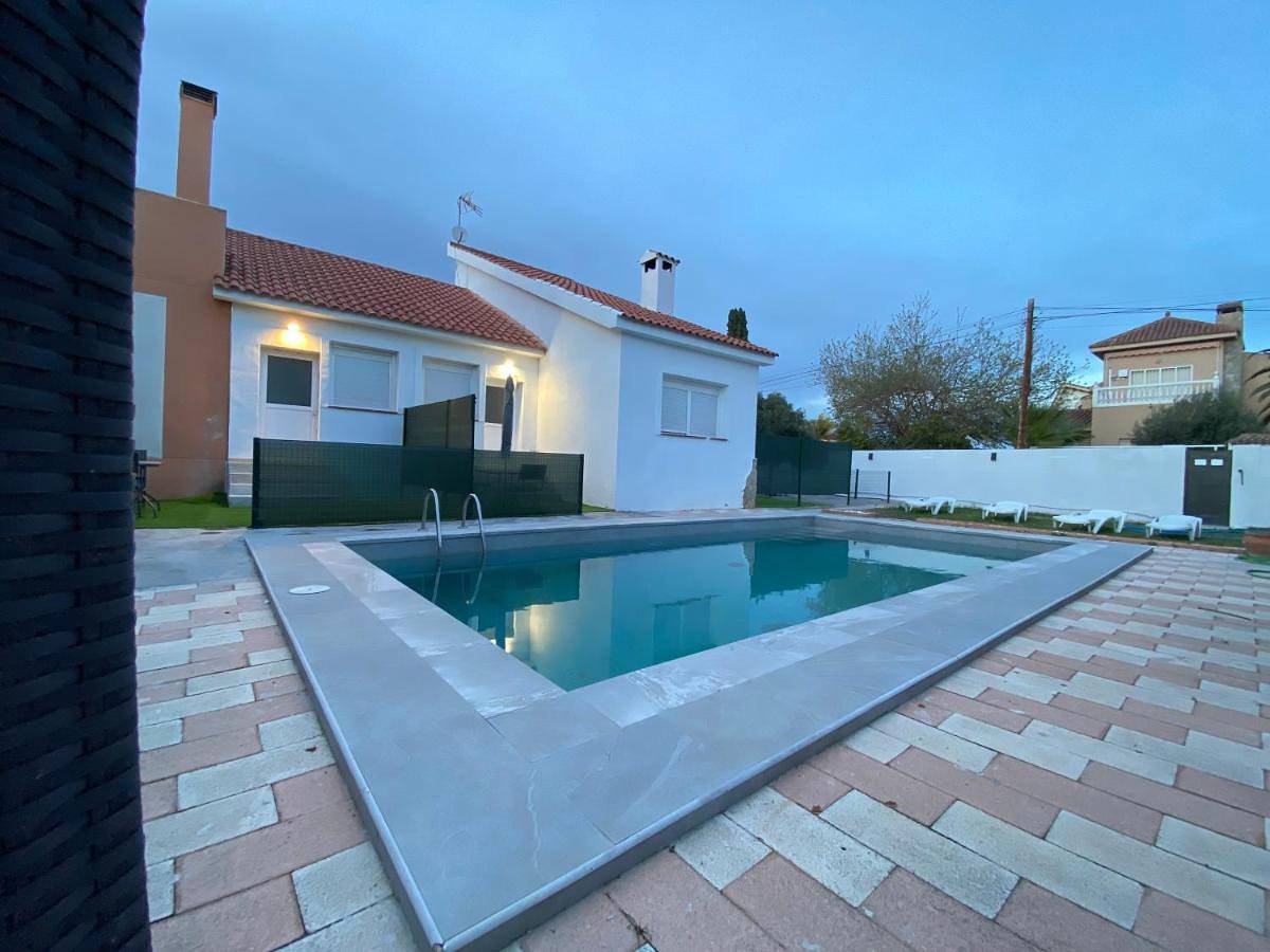 Apartamentos con piscina cerca playa in San Juan de Alicante, Costa Blanca
