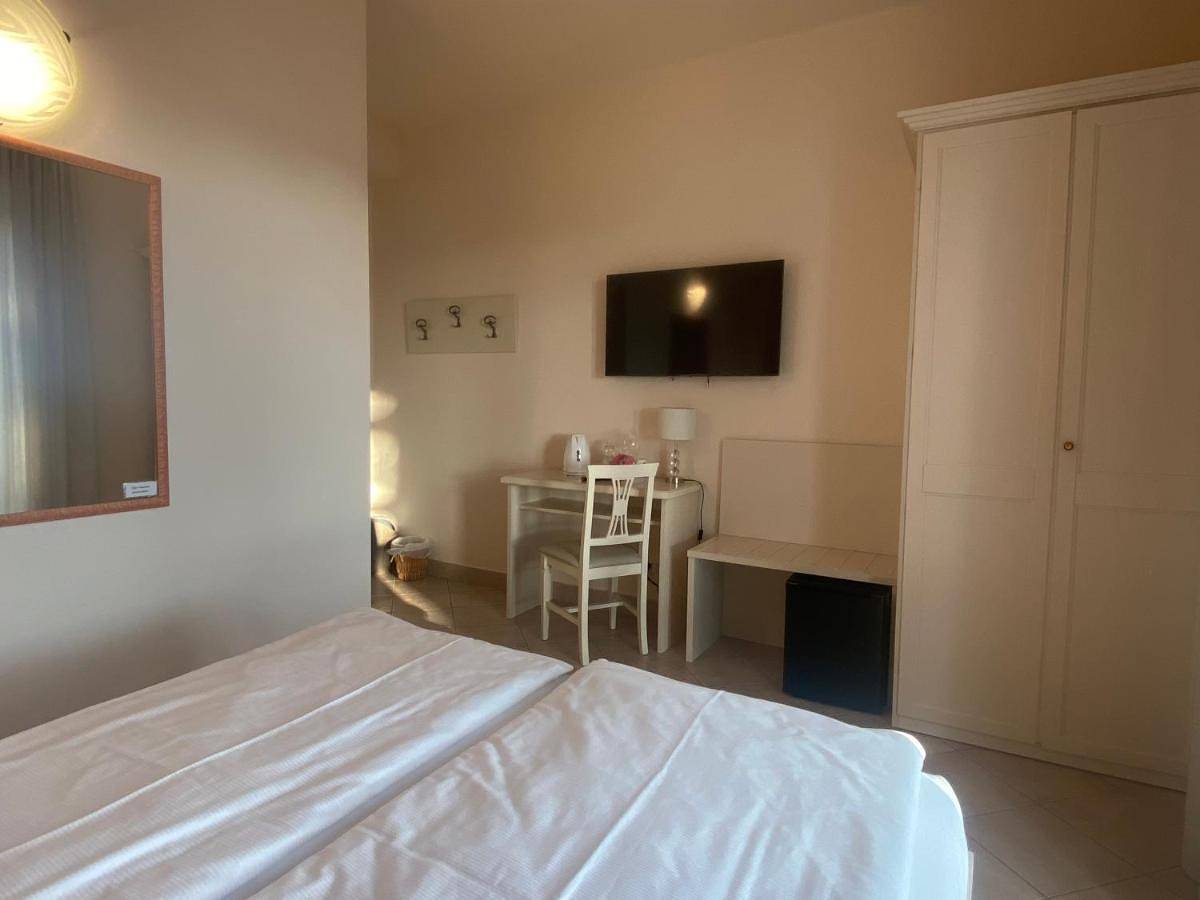 Betty's House in Lazise, Gardasee-Berge