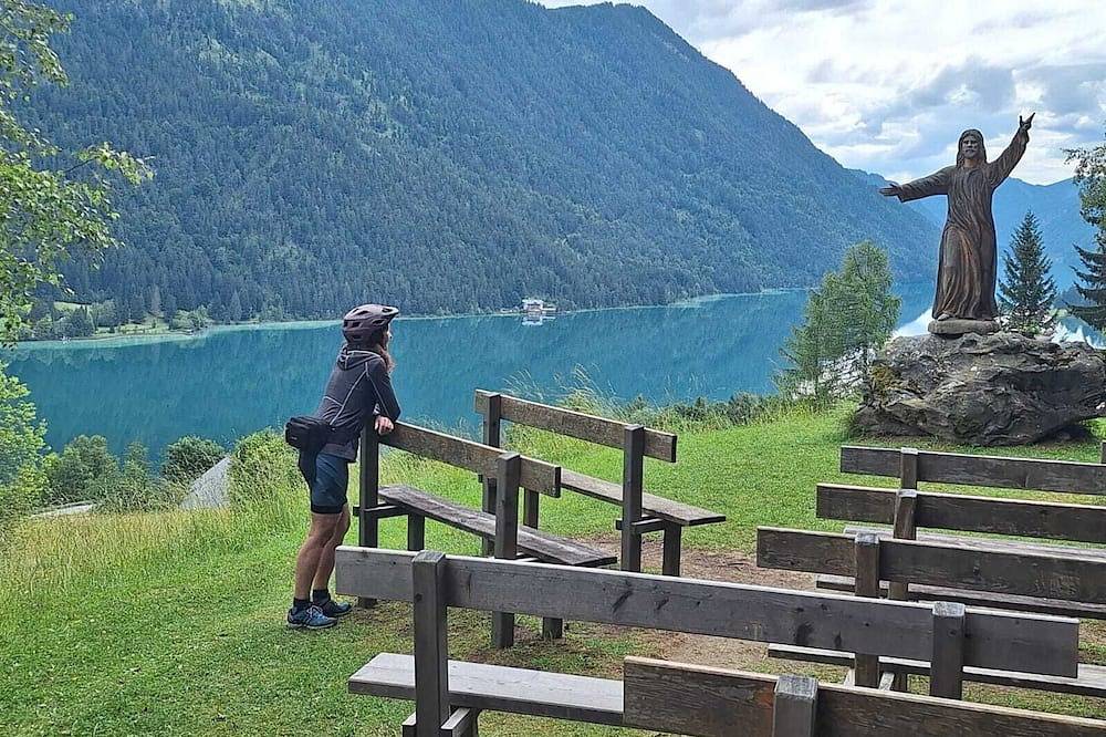 Ganze Wohnung, Ferienwohnung 'Birke' mit Seeblick, privater Terrasse und Wi-Fi in Weissensee, Oberkärnten