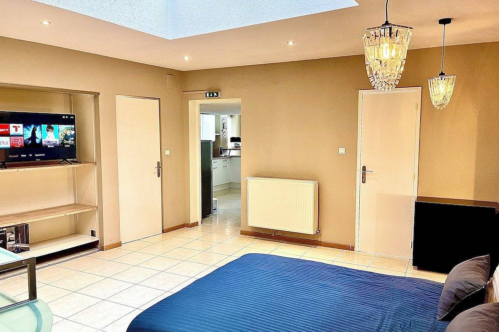 Appartement entier, Très grand loft de 155m² en plein centre ville in Montluçon, Région de Montluçon