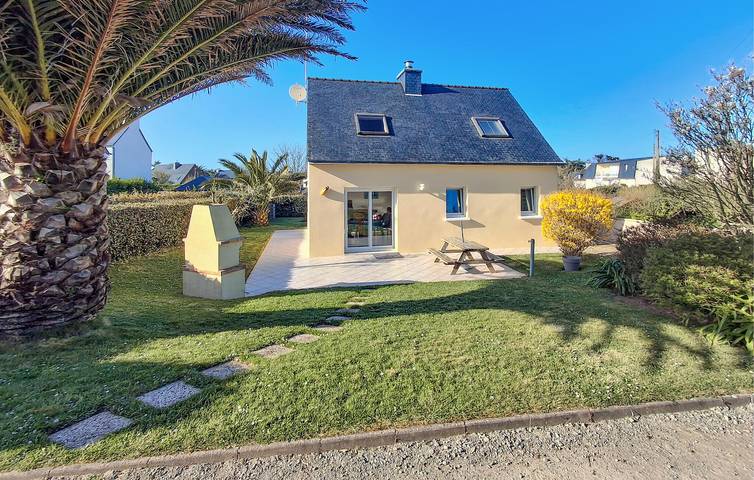 Location de vacances pour 6 personnes, avec terrasse et jardin à Plouguerneau - 2