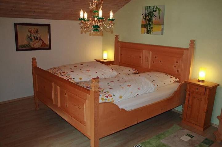 Ganze Wohnung, Die malerische Ferienwohnung im Herzen von Bad Wiessee (94 qm) bis 5 Personen in Bad Wiessee, Bayerische Alpen