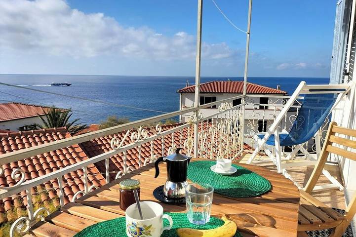 Rustico per 5 persone, con balcone sull' Isola d'Elba
