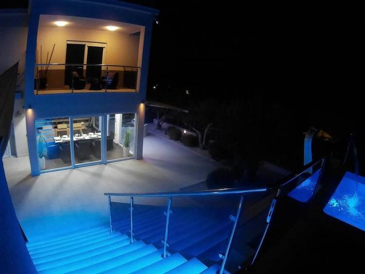 Villa pour 10 personnes, avec piscine ainsi que jardin et vue, animaux acceptés à Sevid - 3