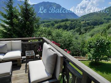 Cottage pour 2 personnes, avec jacuzzi et jardin dans Parc naturel régional du Massif des Bauges