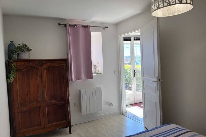 Gîte classé 2 étoiles au calme, moins de 2km de centre-ville de Dole in Dole, Jura