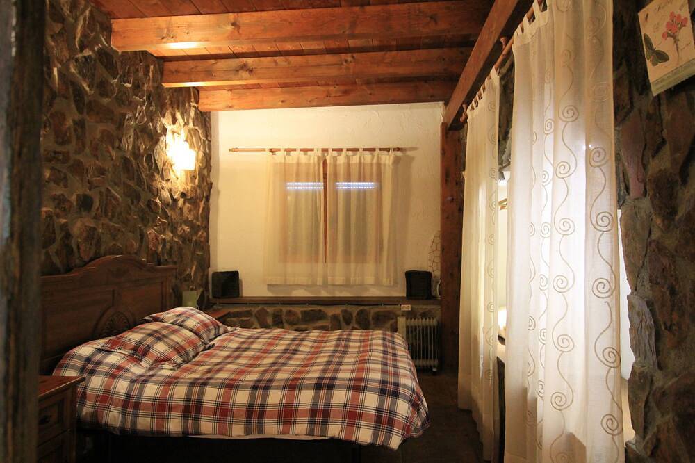 Landhaus (Vollvermietung) Berggebiet mit Pool für 4 Personen in Yecla, Murcia Binnenland