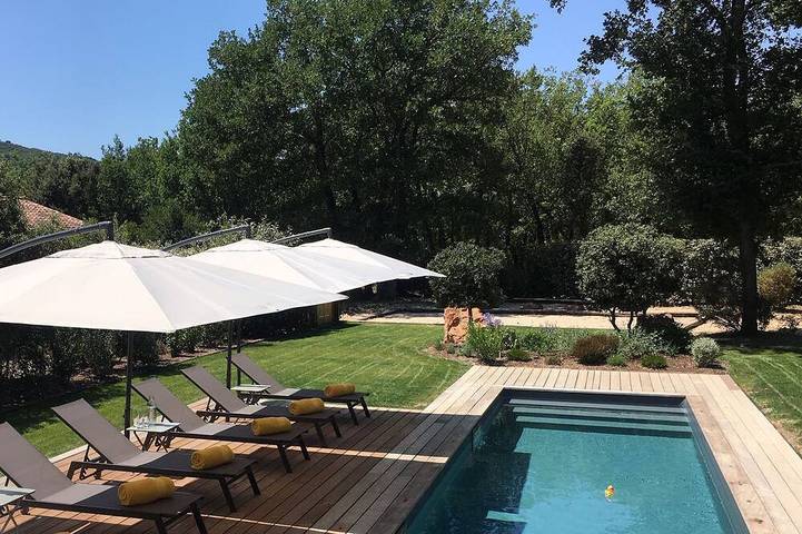 Ferienhaus für 6 Personen, mit Terrasse und Whirlpool sowie Garten - 1