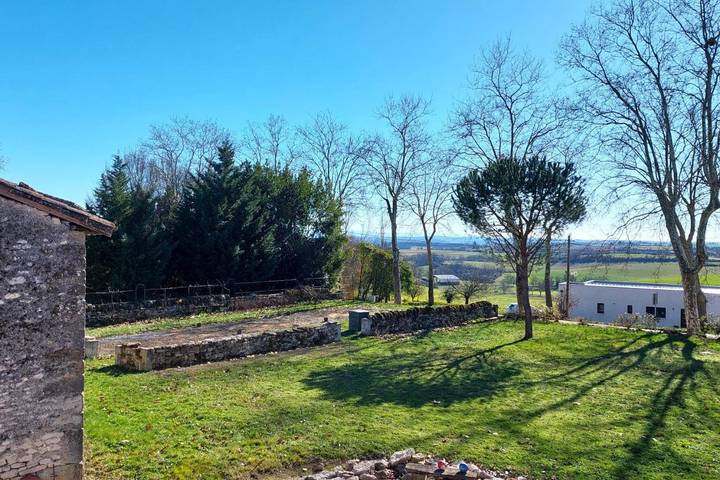 Location de vacances pour 2 personnes, avec jardin et vue à Lombers - 4