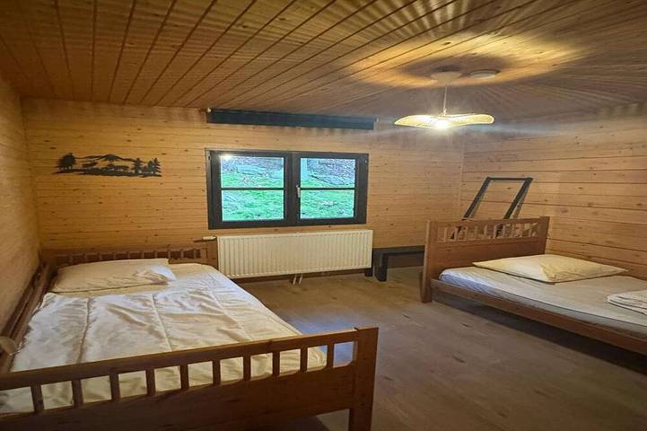 Gîte pour 9 personnes, avec terrasse ainsi que jacuzzi et sauna dans Odeigne - 3