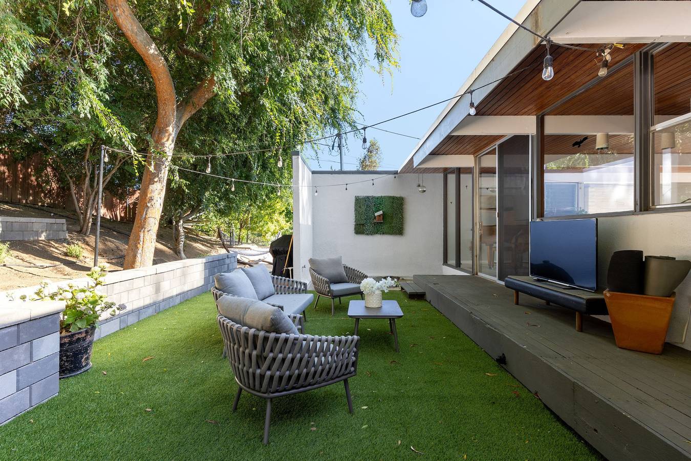 Mid-Century Masterpiece with Pool , Spa & Tesla in Escondido, San Diego County