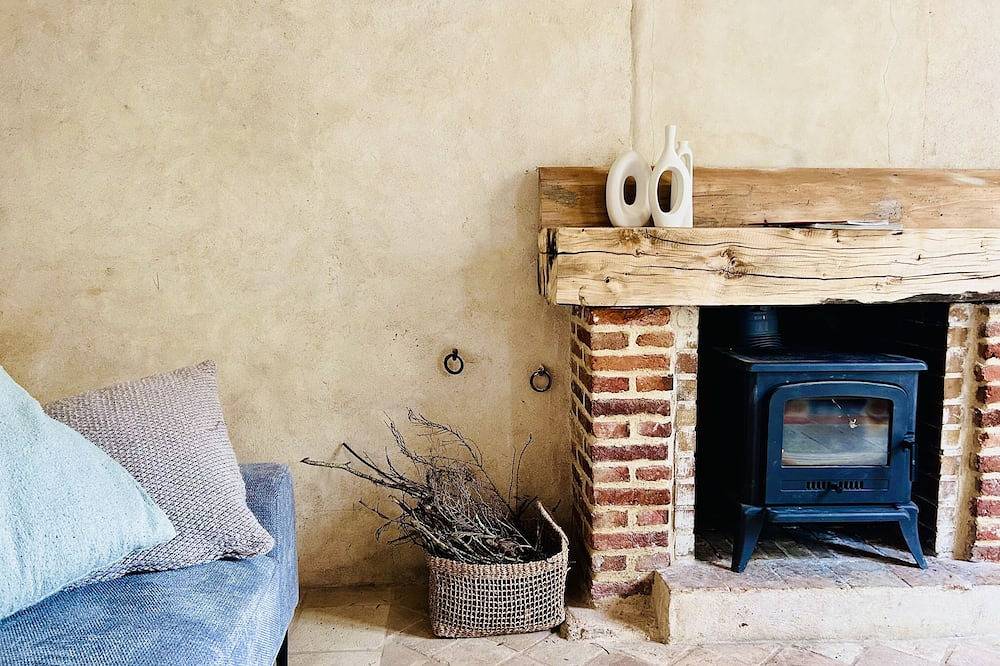 Country cottage 1 hour from Paris close to hiking trails and Monet’s house in Vexin-sur-Epte, Région de Les Andelys