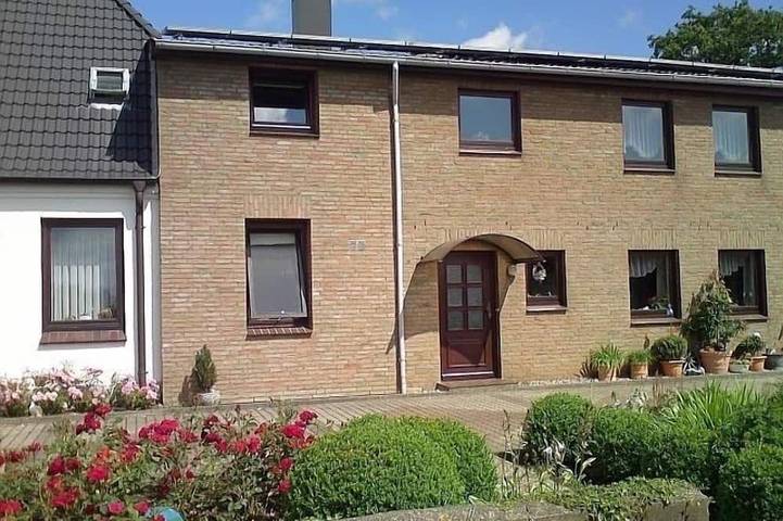 Ferienwohnung für 4 Personen, mit Terrasse und Garten in Taarstedt